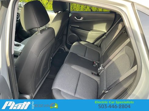 Used 2023 Hyundai Kona SE w/ Cargo Package image 40