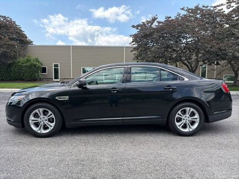 Used 2015 Ford Taurus SE FWD image 13