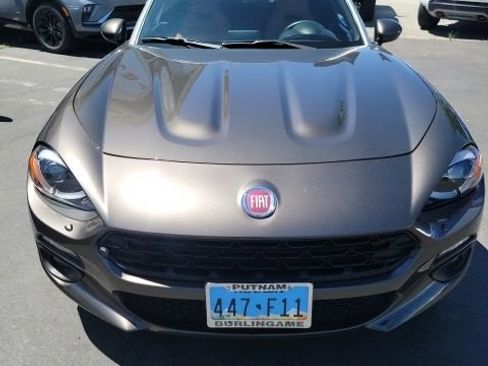 Used 2017 FIAT 124 Spider Lusso RWD image 2