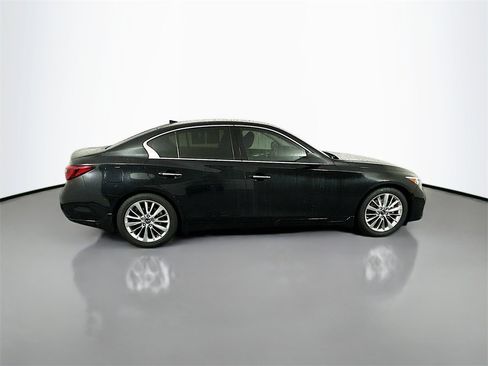 Used 2021 INFINITI Q50 Luxe w/ Cargo Package image 8