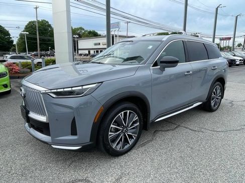 Certified 2026 INFINITI QX60 Luxe w/ Cargo Package AWD/4WD image 7