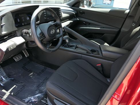 Used 2025 Hyundai Elantra Sport w/ Cargo Package FWD image 10