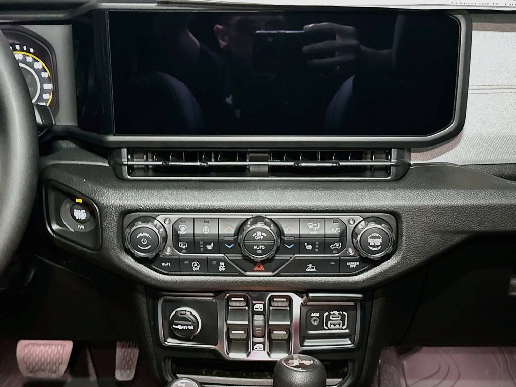 New 2026 Jeep Wrangler Unlimited Sport AWD/4WD image 8