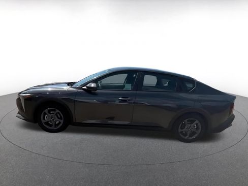 Used 2025 Kia K4 FWD image 11
