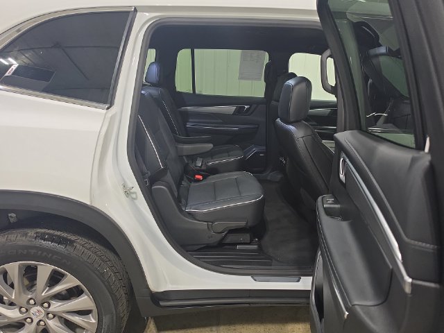 Used 2026 Buick Enclave Preferred AWD/4WD image 30