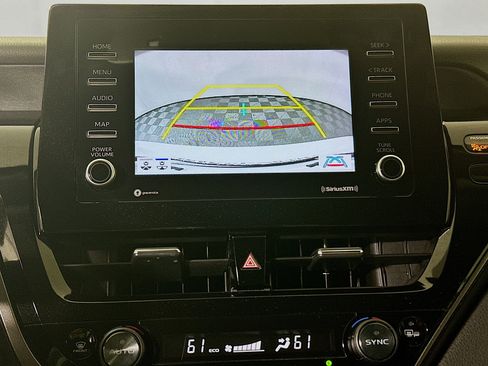 Used 2022 Toyota Camry SE w/ Convenience Package FWD image 25