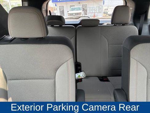 Used 2024 Chevrolet Traverse LT w/ Trailering Package FWD image 13