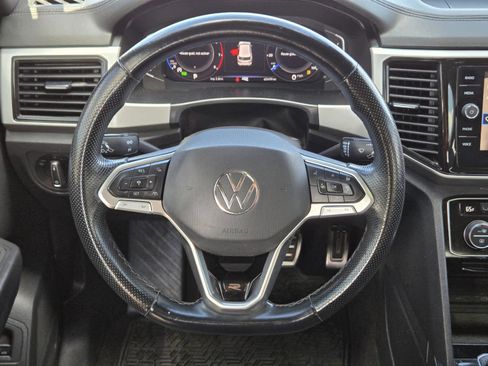 Used 2023 Volkswagen Atlas Cross Sport SEL R-Line image 13