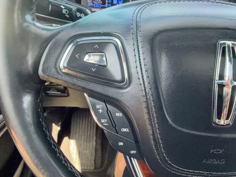 Used 2017 Lincoln MKZ Reserve image 16