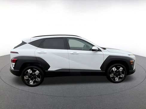 Used 2025 Hyundai Kona SEL image 16