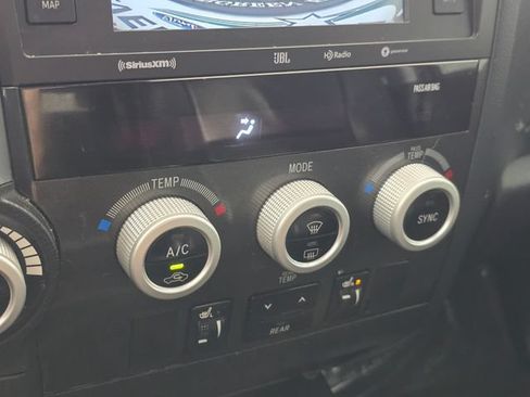 Used 2021 Toyota Sequoia TRD Pro AWD/4WD image 38