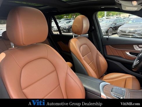 Certified 2021 Mercedes-Benz GLC 300 4MATIC image 31