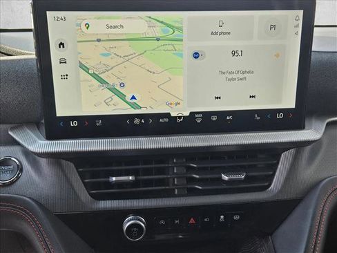 Used 2025 Ford Explorer ST-Line w/ ST-Line Street Pack image 12