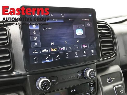 Used 2024 RAM ProMaster 3500 w/ Delivery Van Package FWD image 19