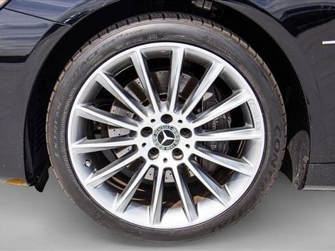 Used 2018 Mercedes-Benz SL 550 image 9