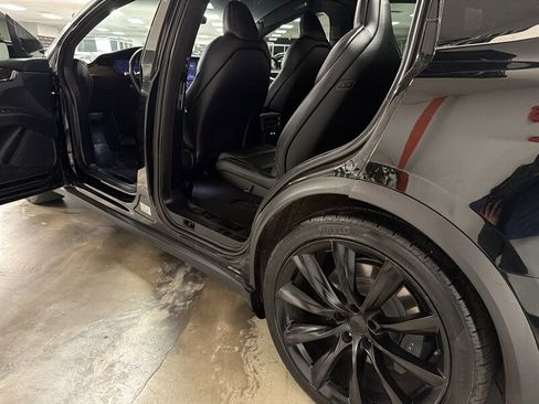 Used 2021 Tesla Model X Long Range image 12