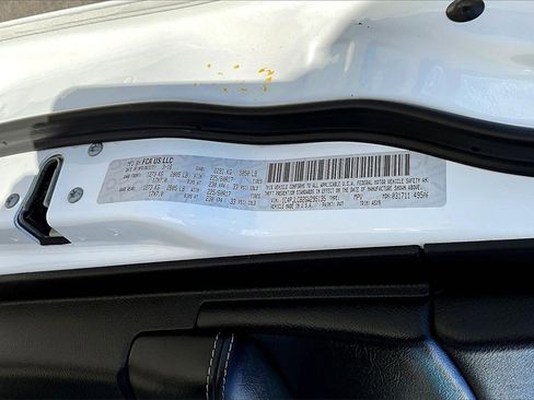 Used 2016 Jeep Cherokee Latitude image 17