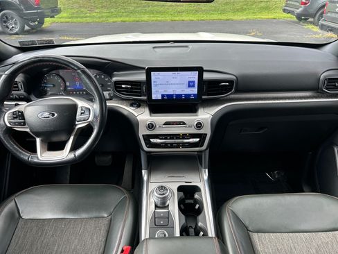 Certified 2022 Ford Explorer Timberline AWD/4WD image 3
