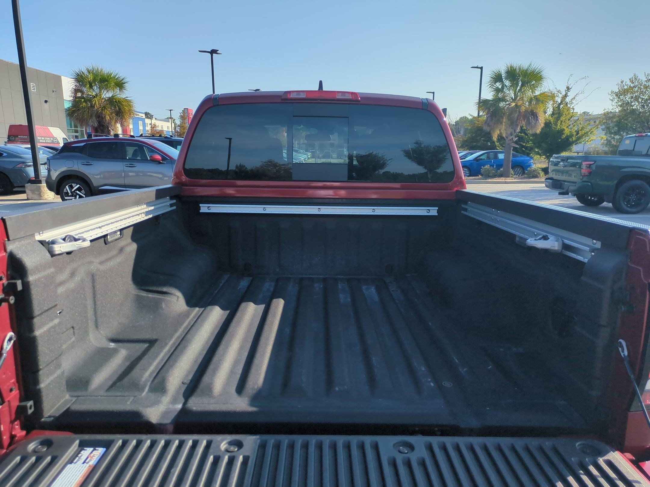 Certified 2025 Nissan Frontier SV w/ SV Convenience Package RWD image 27