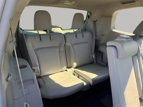 Used 2013 Toyota Highlander Limited image 30