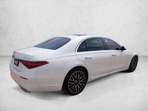 Used 2023 Mercedes-Benz S 500 4MATIC image 4