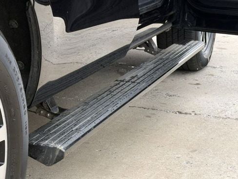 Used 2025 Ford Expedition Max Platinum image 11