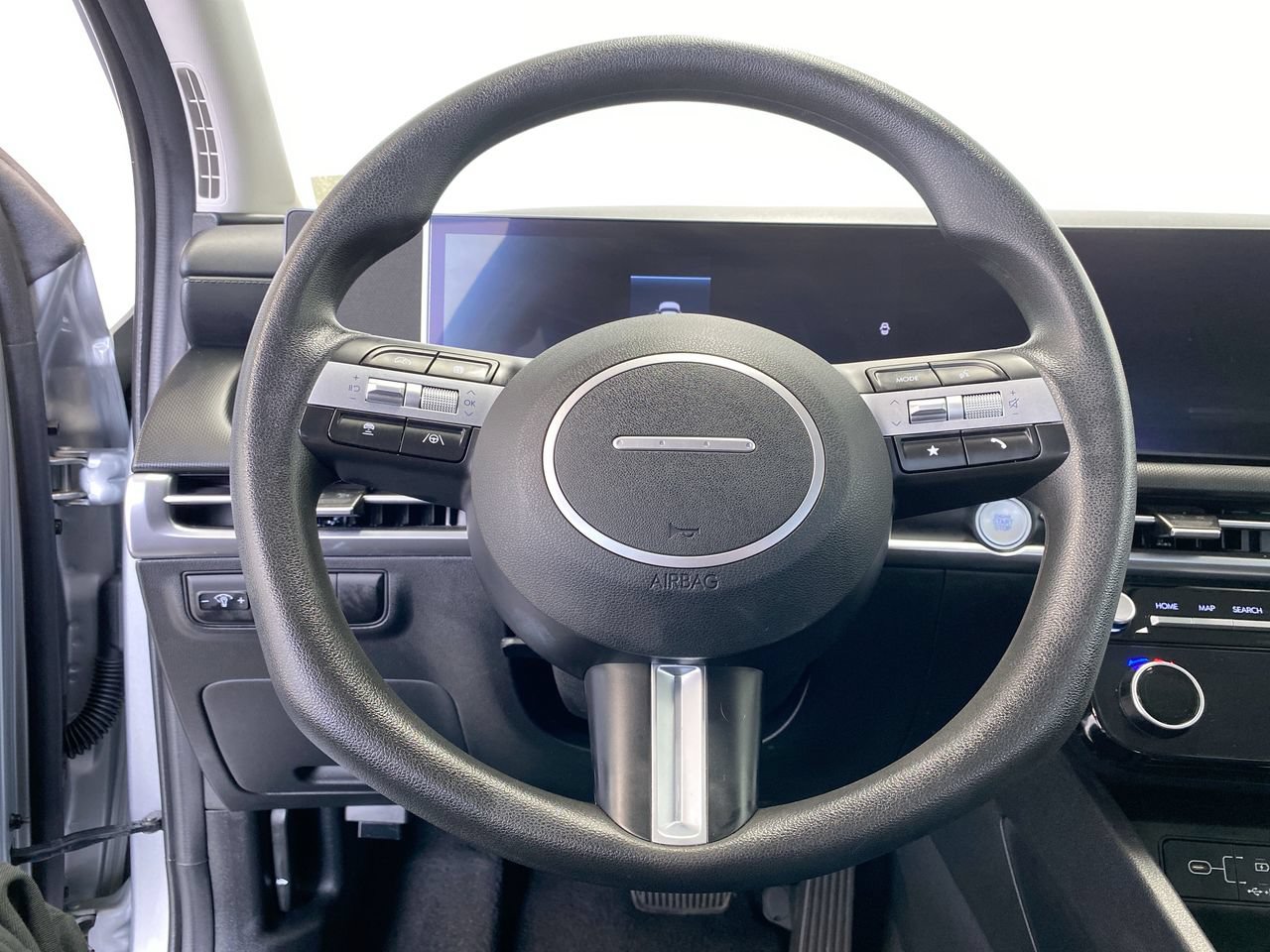Used 2025 Hyundai Tucson SEL AWD/4WD image 21