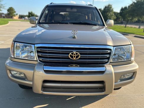 Used 2003 Toyota Land Cruiser image 3
