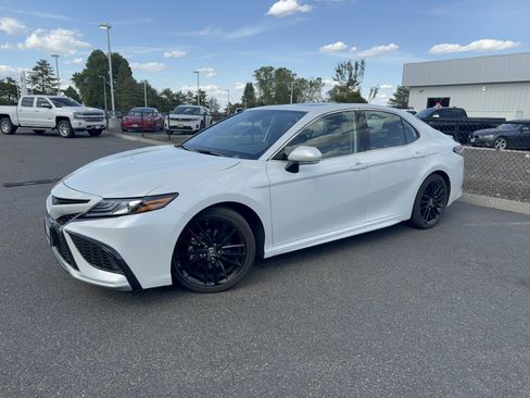 Used 2023 Toyota Camry XSE w/ Navigation Package FWD image 34