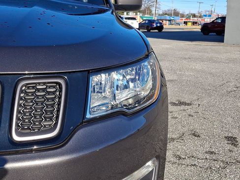 Used 2021 Jeep Compass Latitude w/ Sun and Sound Group image 9