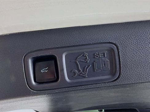 Used 2023 Ford Expedition Max Platinum image 39