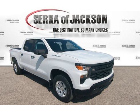 Used 2022 Chevrolet Silverado 1500 W/T w/ WT Value Package AWD/4WD image 2