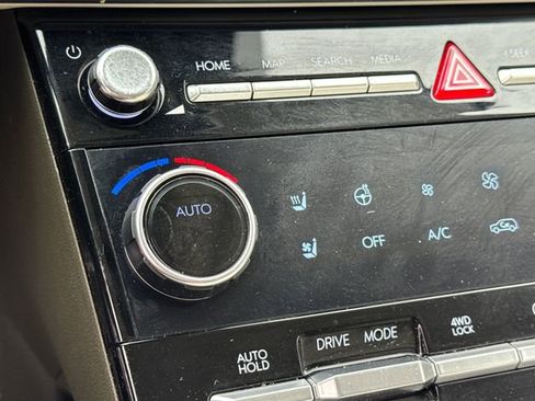 Used 2025 Hyundai Santa Fe Calligraphy AWD/4WD image 25