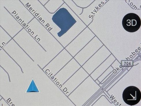 Used 2020 Volvo XC40 T4 R-Design w/ Protection Package Premier image 10