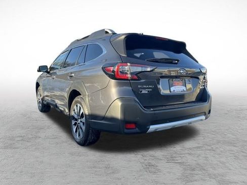 Used 2023 Subaru Outback Touring XT image 6