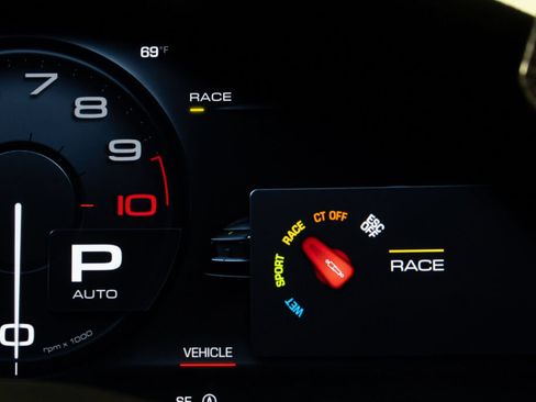 Certified 2025 Ferrari 12Cilindri RWD image 35