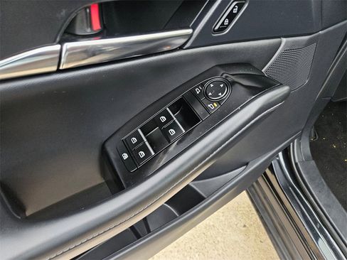 Used 2025 MAZDA CX-30 AWD 2.5 S w/ Preferred Package image 14