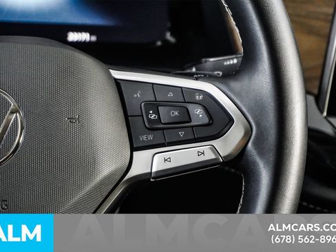 Used 2025 Volkswagen Atlas SE FWD image 29