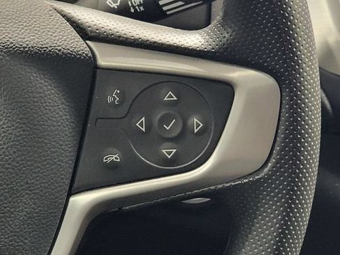 Used 2023 GMC Terrain SLE w/ Driver Convenience Package FWD image 27
