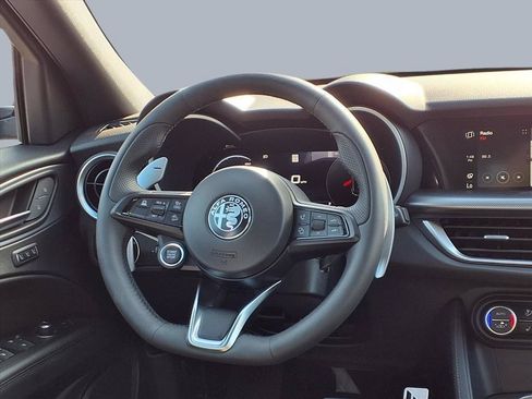 New 2025 Alfa Romeo Stelvio Sprint AWD/4WD image 12