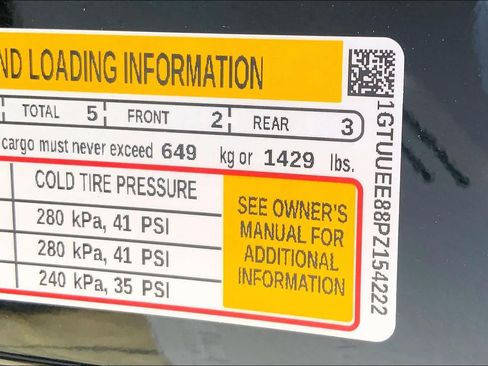 Used 2023 GMC Sierra 1500 AT4 w/ AT4 Premium Package AWD/4WD image 31