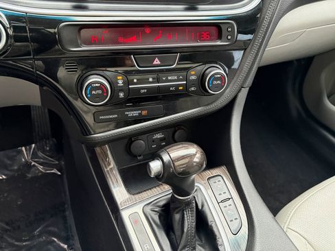 Used 2014 Kia Optima EX w/ EX Premium Package FWD image 28