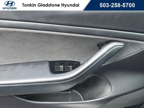 Used 2020 Tesla Model 3 Performance image 10