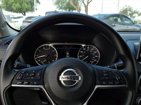 Used 2023 Nissan Sentra SV image 19