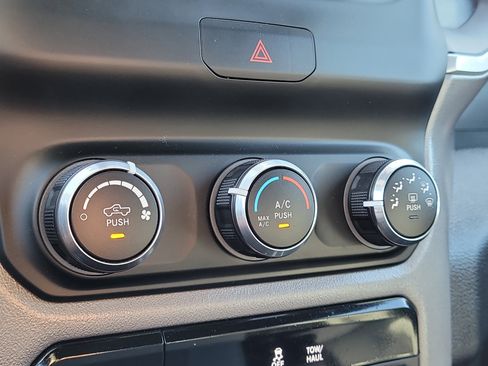 Used 2023 RAM 1500 Big Horn image 23