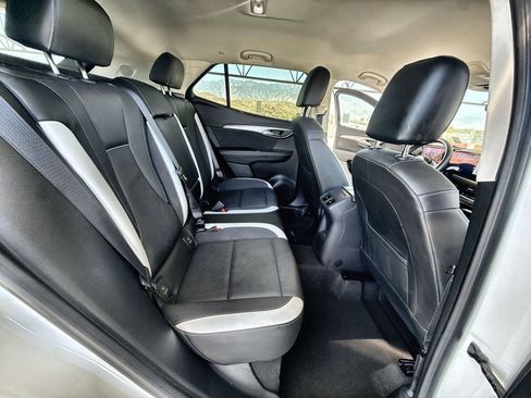 Used 2025 Buick Envision Sport Touring AWD/4WD image 19