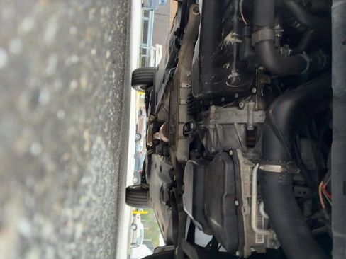 Used 2016 Volkswagen Tiguan SE image 16