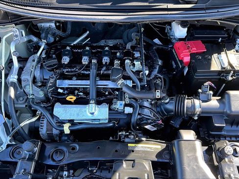 Used 2021 Nissan Versa SV image 31