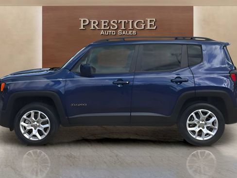Used 2017 Jeep Renegade Latitude AWD/4WD image 26
