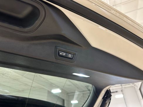 Used 2021 BMW X5 xDrive40i w/ Convenience Package image 47